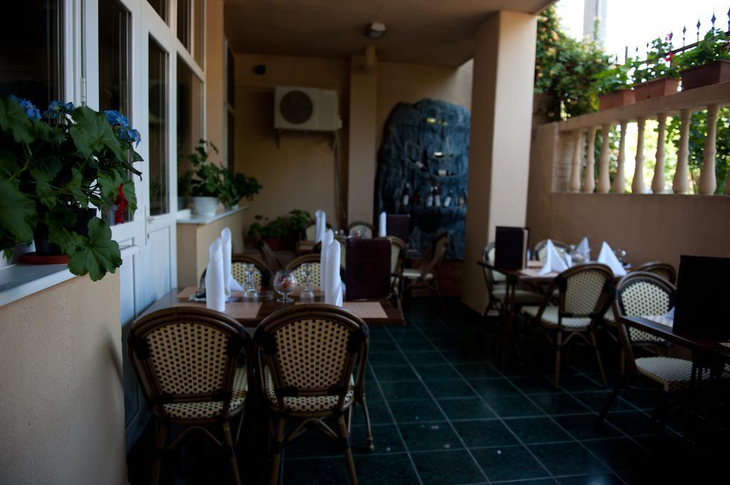 Hotel Dynes Eforie Nord Exterior photo