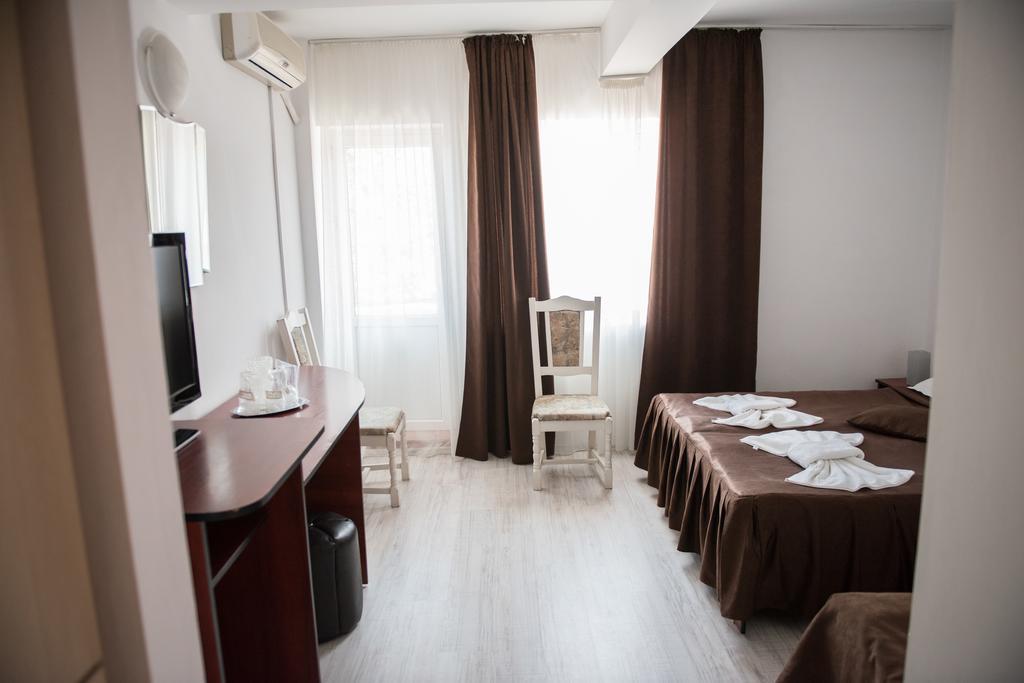 Hotel Dynes Eforie Nord Exterior photo
